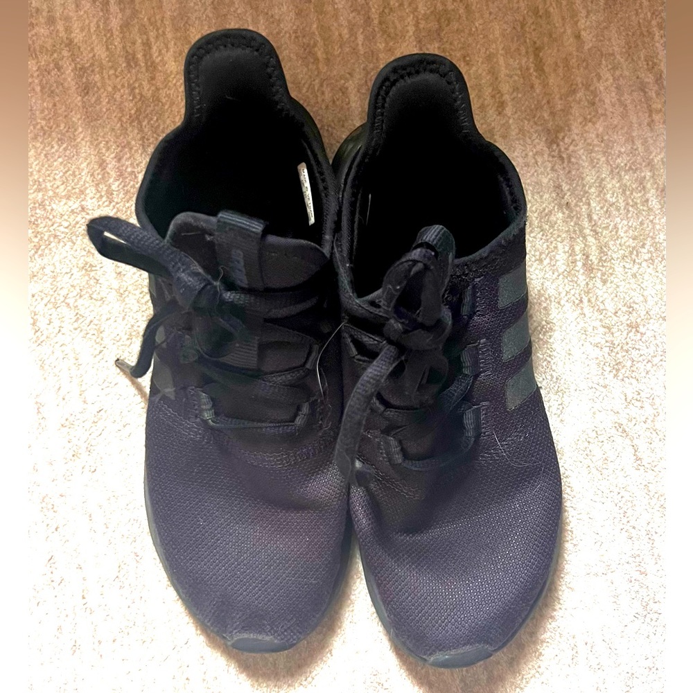 Black adidas size 6
